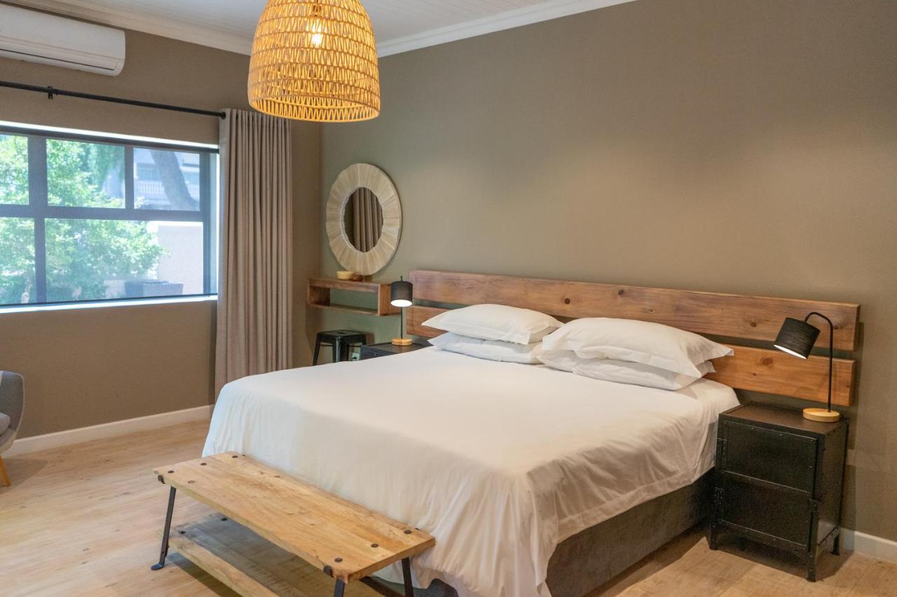 Loerie Guest Lodge George Buitenkant foto
