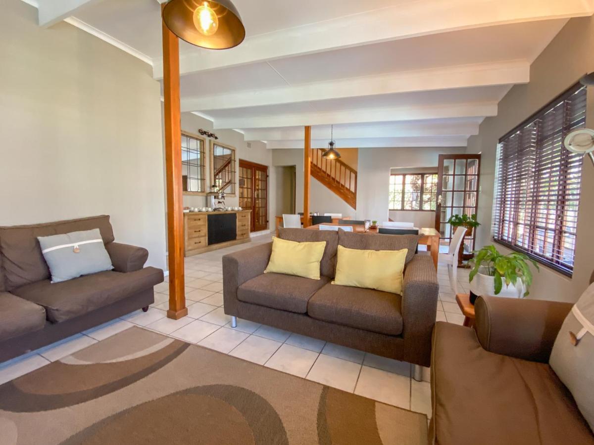 Loerie Guest Lodge George Buitenkant foto