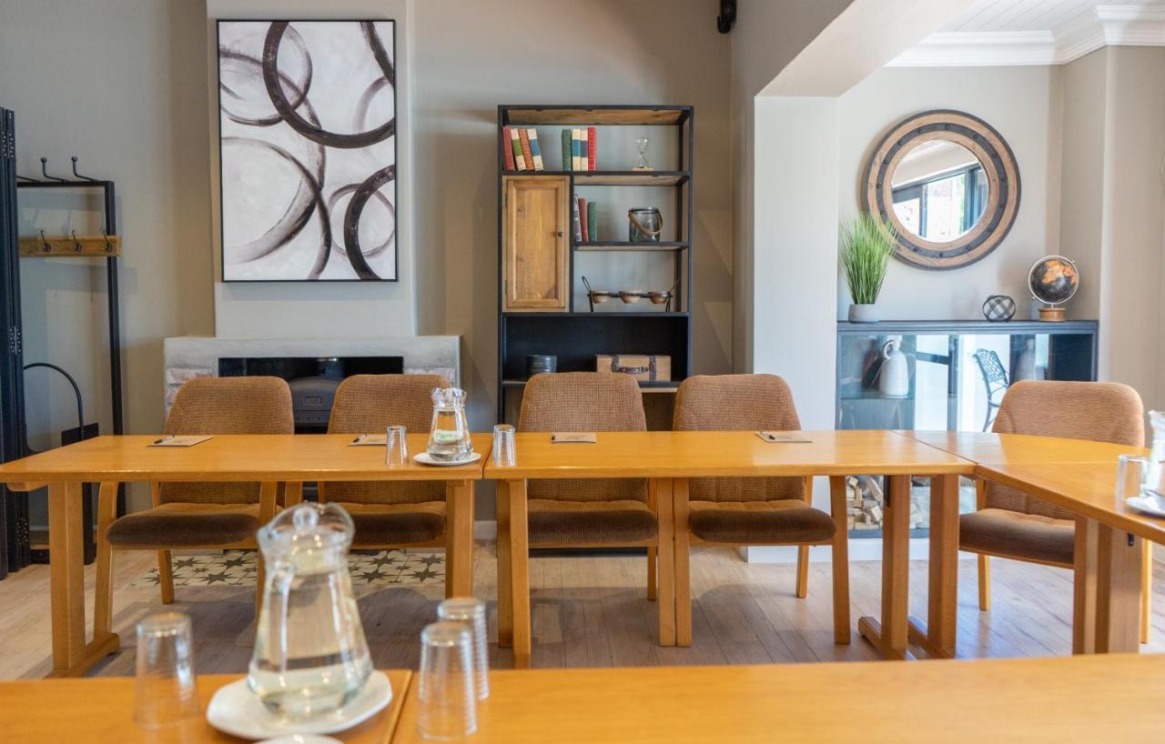 Loerie Guest Lodge George Buitenkant foto